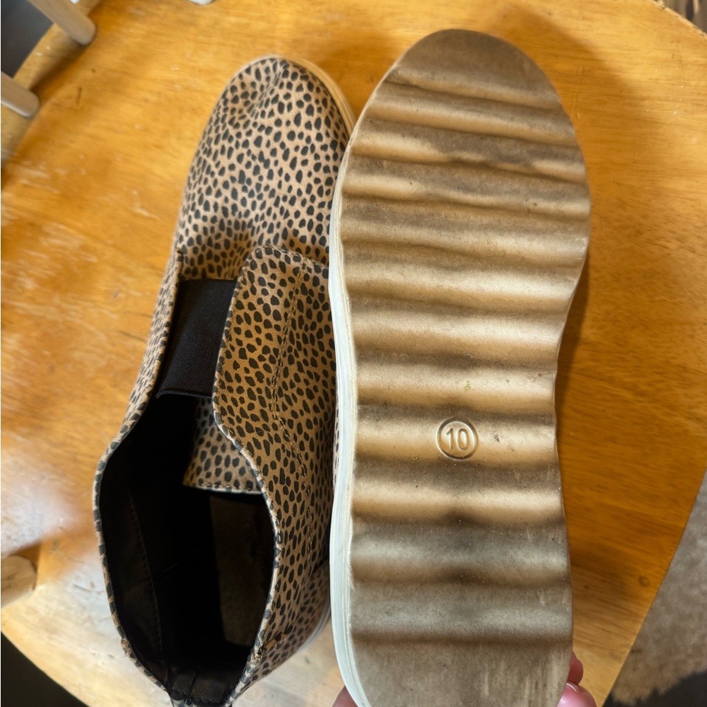 Universal Thread Black And Tan Patterned Women's … - image 2